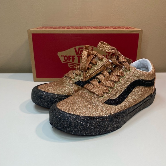 🔥 VANS OLD SKOOL OFF THE WALL LOW TOP SKATE  GOLD & BLACK GLITTER KIDS SIZE 1 - Picture 2 of 8